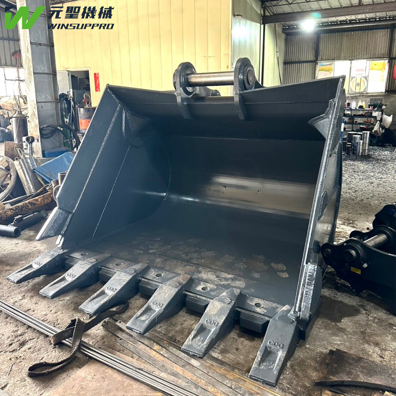 元聖機械有限公司篩分斗破碎錘