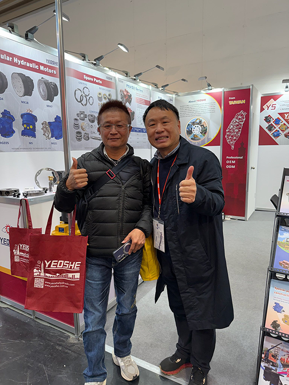 元聖機械有限公司篩分斗破碎錘